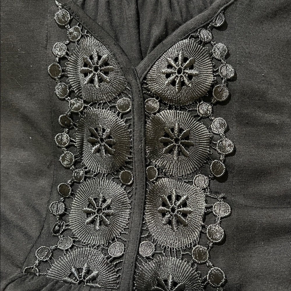 🌻 ONE WORLD Black Embroidered Long Sleeve Top Med C103 - Picture 8 of 9